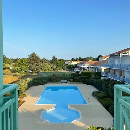 Unappartalamer Vue Golf De Et Piscine ポルニック
