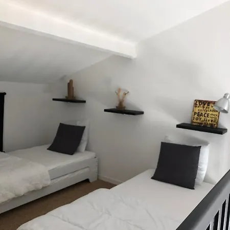 Unappartalamer Vue Golf De Et Piscine 波尔尼克